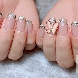 ガラスフレンチ🦋♡ 
#ガラスフレンチ #フレンチネイル #キラキラネイル #ラメネイル #ちょうちょネイル #スクエアネイル #夏ネイル #蒲郡 #蒲郡ネイル #蒲郡市 #蒲郡ネイルサロン #西尾市ネイルサロン #幸田町ネイル #岡崎ネイル #豊川ネイル #豊橋ネイル #個室ネイルサロン #春 #夏 #秋 #冬 #ハンド #シンプル #フレンチ #ラメ #キラキラ #韓国 #ミディアム #スクエアオフ #ベージュ #ピンク #シルバー #ジェルネイル #お客様 #らん #ネイルブック