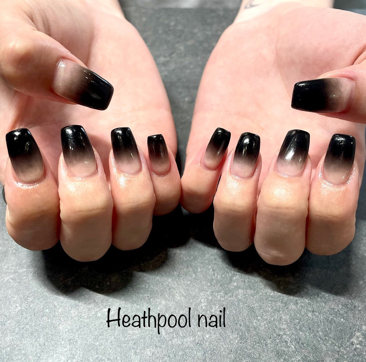 ハンド/グラデーション/ブラック/ジェルネイル - heathpoolnailの