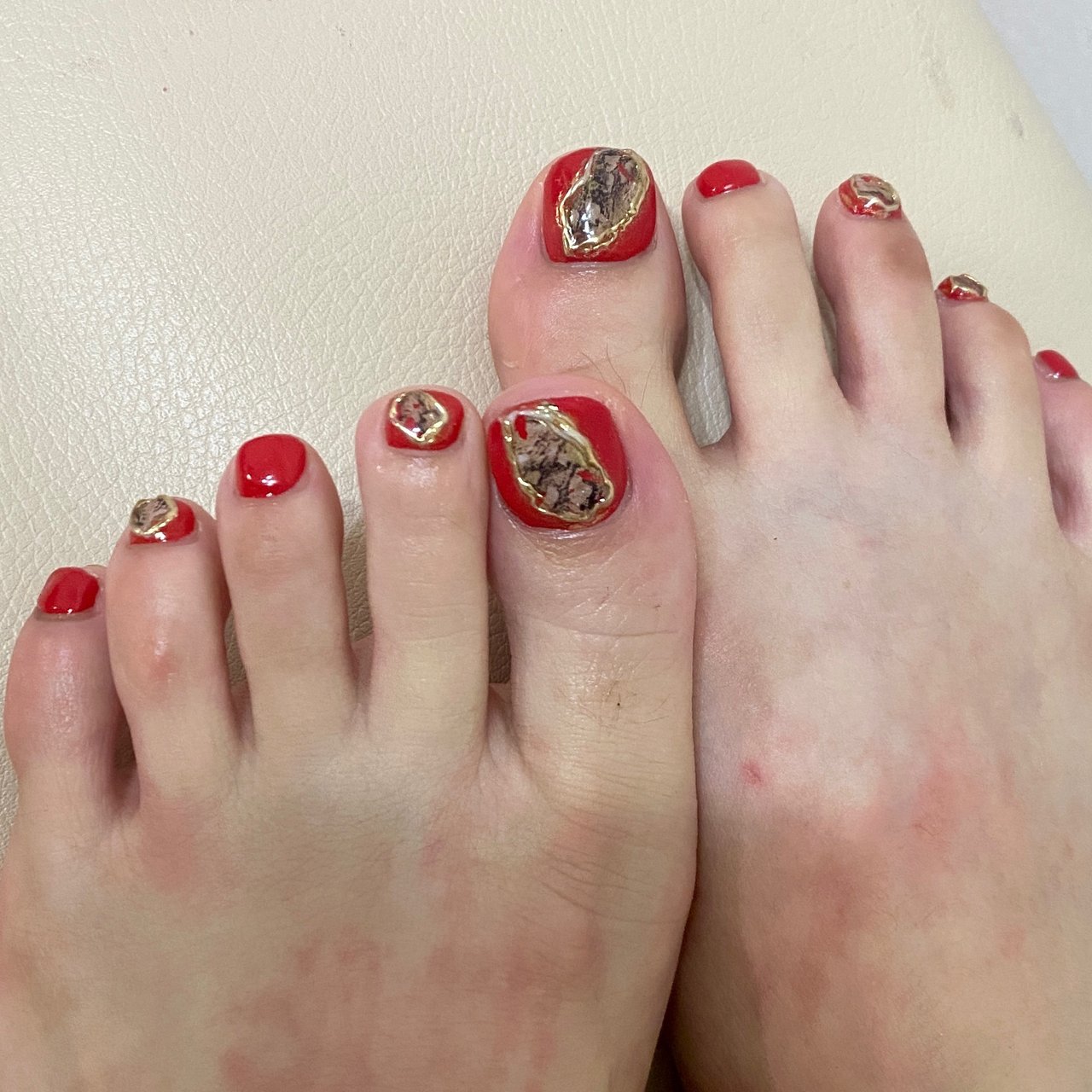 夏 フット レッド ペディキュア お客様 Nailsalon Neiviのネイルデザイン No ネイルブック