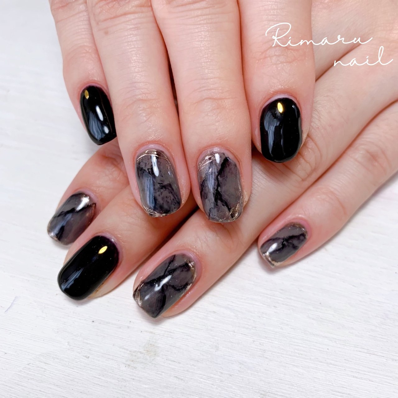 オールシーズン シンプル 大理石 ミラー ブラック Hiromiのネイルデザイン No ネイルブック