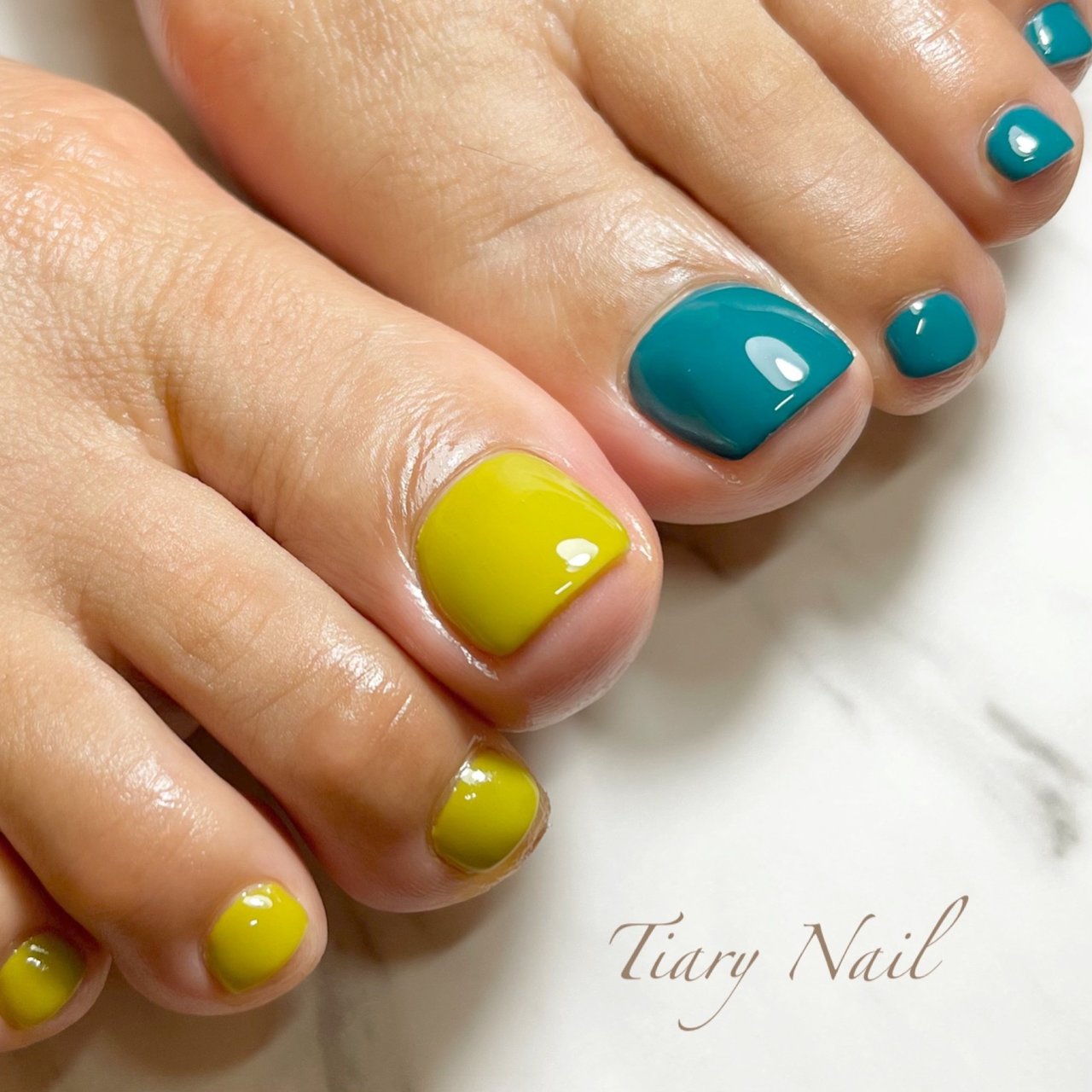 夏 秋 フット シンプル ワンカラー Tiarynail ティアリーネイルのネイルデザイン No ネイルブック