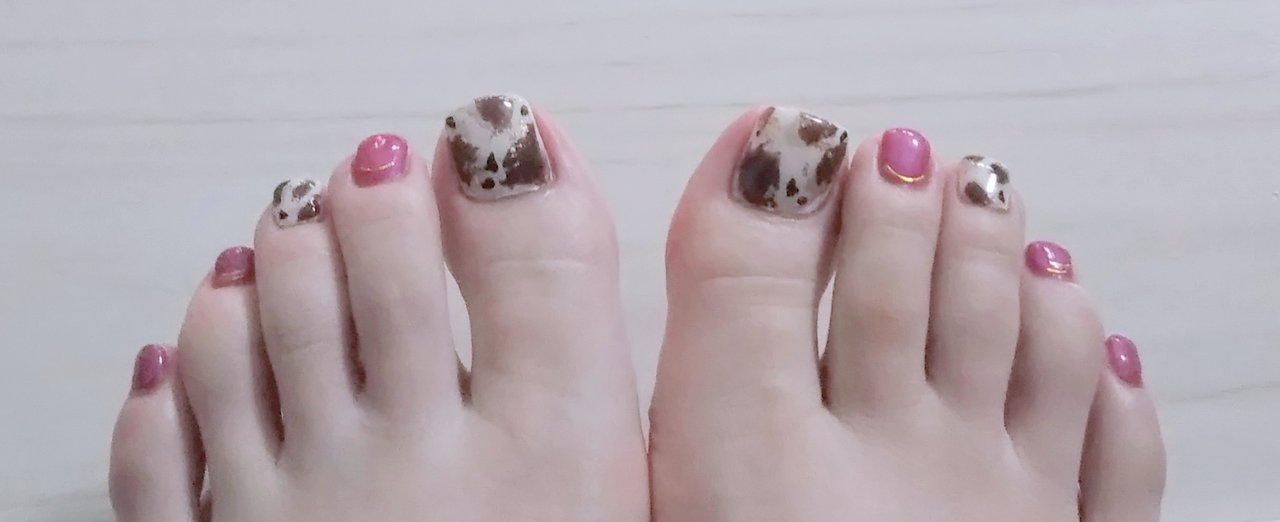 秋 冬 女子会 フット べっ甲 ピヨ ө のネイルデザイン No ネイルブック