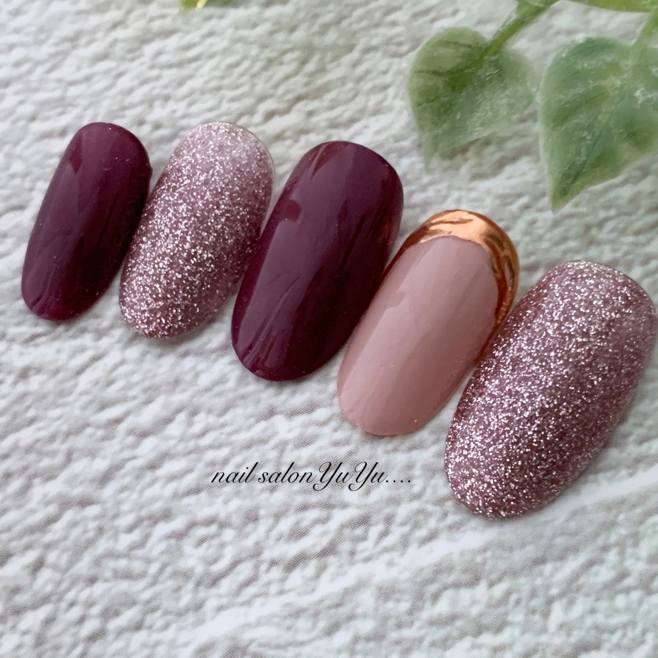 秋 冬 ハンド ラメ ミラー Nail Salon Yuyuのネイルデザイン No ネイルブック