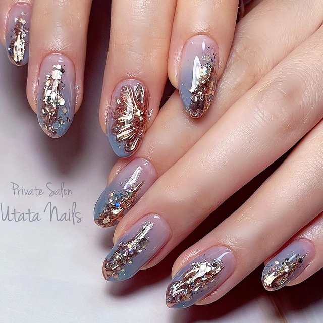 今年の秋はキラキラネイルでトレンドガールに♡｜2022