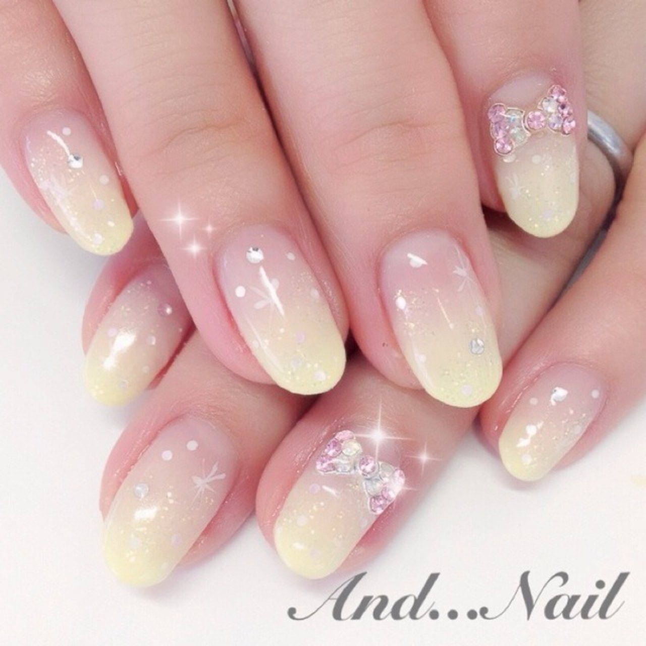 春 ハンド グラデーション イエロー ジェルネイル 白川麻里 神戸アンドネイルのネイルデザイン No 7938 ネイルブック