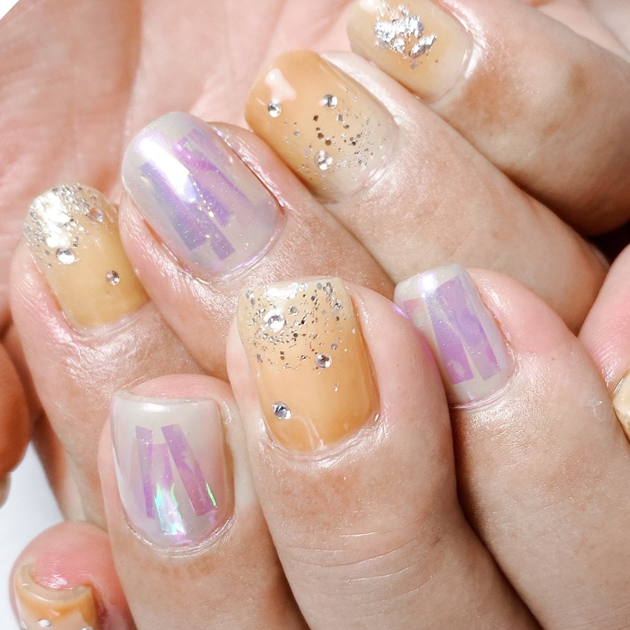 秋 ハンド グラデーション ラメ オレンジ Nailsalon Ireのネイルデザイン No ネイルブック