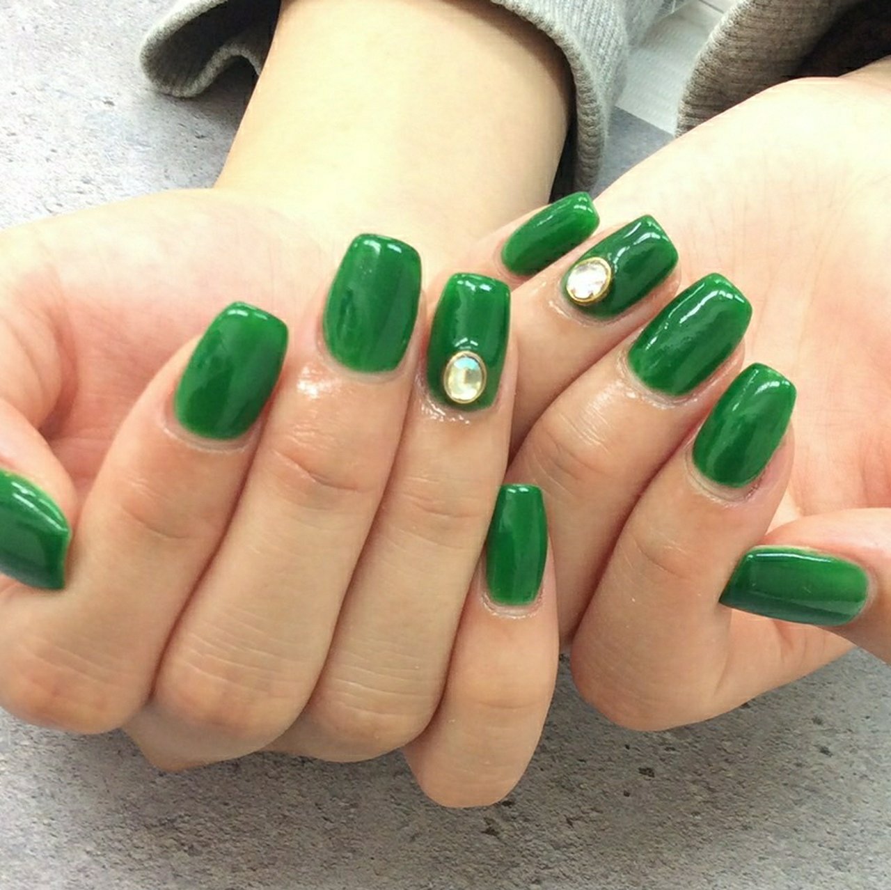 夏 ハンド シンプル ワンカラー ブローチ Nailsalon Daisyのネイルデザイン No ネイルブック