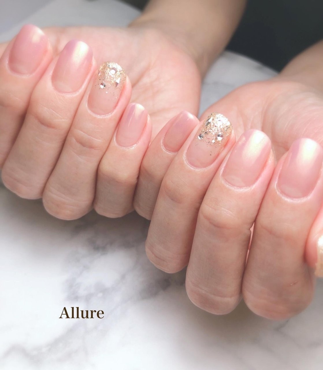 ハンド グラデーション オーロラ ピンク ゴールド Allure アリュール 京都のネイルデザイン No ネイルブック