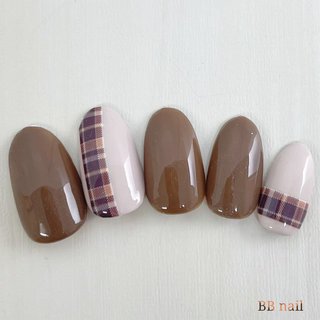 タータンチェックのネイルデザイン ネイルブック