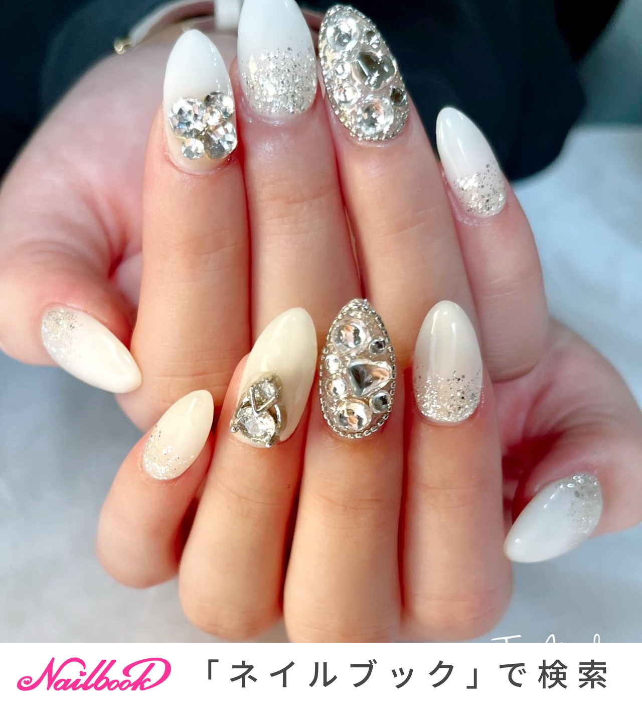ストーン盛りネイルのネイルデザイン ネイルブック