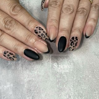 レオパード ヒョウ柄 黒ネイルのネイルデザイン ネイルブック