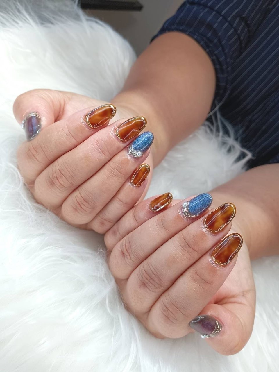 秋 オールシーズン ハンド べっ甲 マグネット ℳ のネイルデザイン No ネイルブック