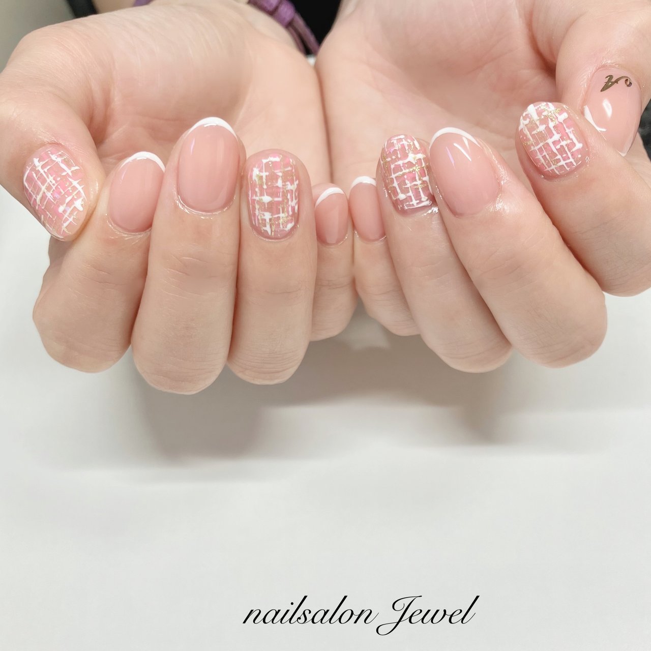 秋 冬 オフィス ハンド フレンチ Nailsalon Jewelのネイルデザイン No ネイルブック