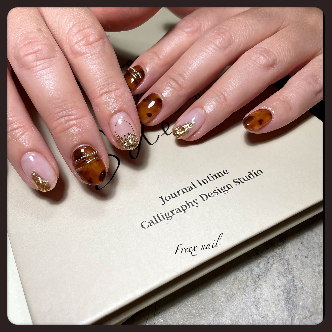 秋 冬 オールシーズン ハンド べっ甲 Freexnailのネイルデザイン No ネイルブック