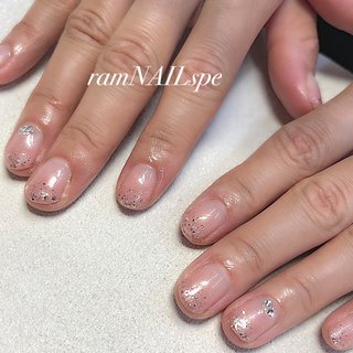 ラメグラデのネイルデザイン ネイルブック