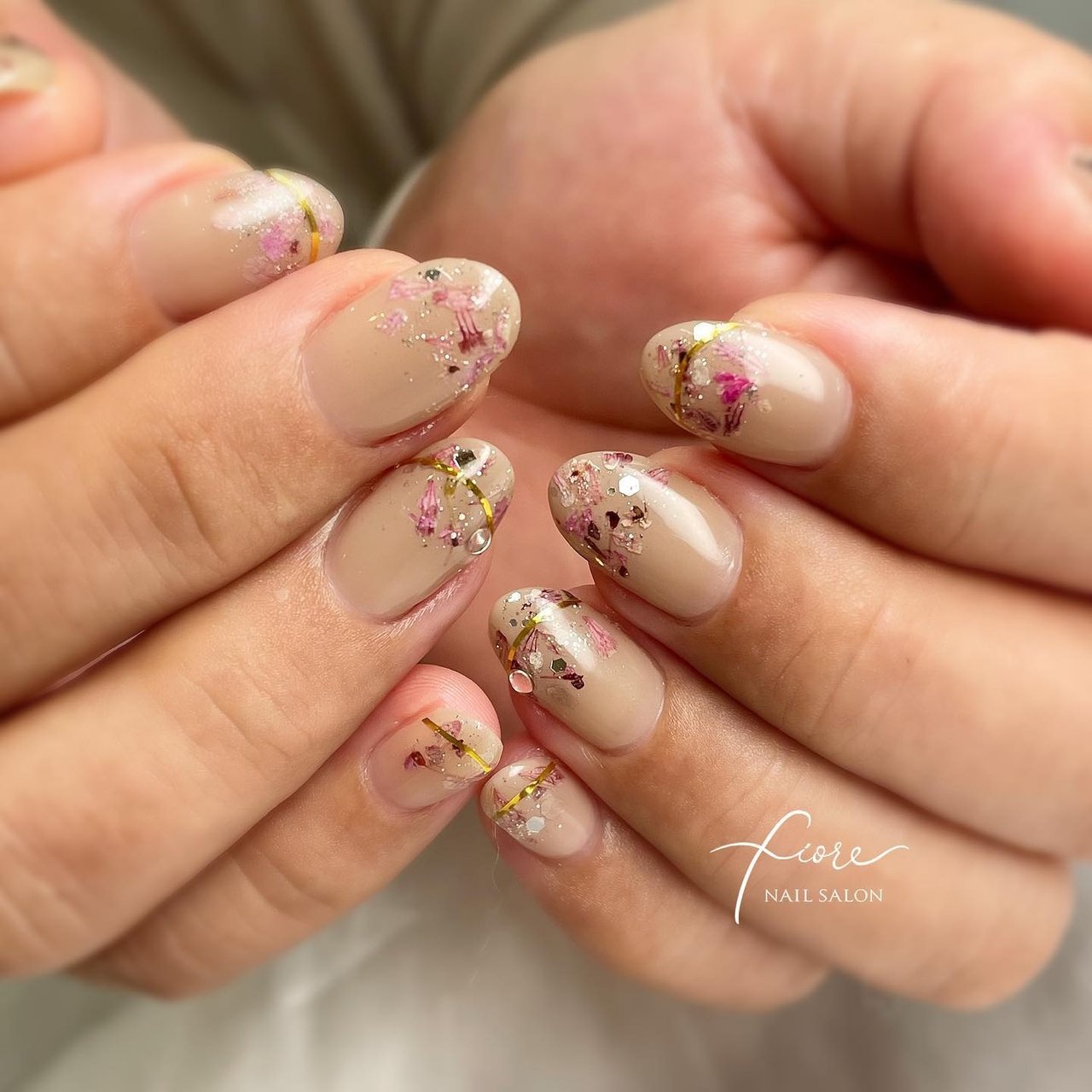 春 オールシーズン オフィス 女子会 ハンド 調布ネイルサロンfiore みゆきのネイルデザイン No ネイルブック