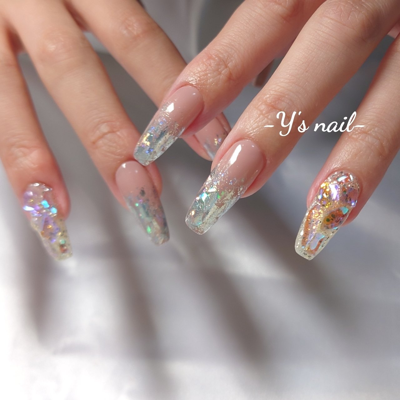 韓国 氷 キラキラ ベージュ ピンク Y S Nailのネイルデザイン No ネイルブック