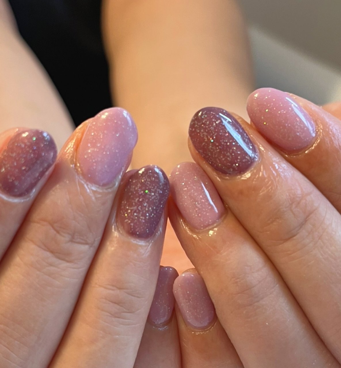 オールシーズン ハンド ラメ ワンカラー ピンク Brilliantnailのネイルデザイン No ネイルブック