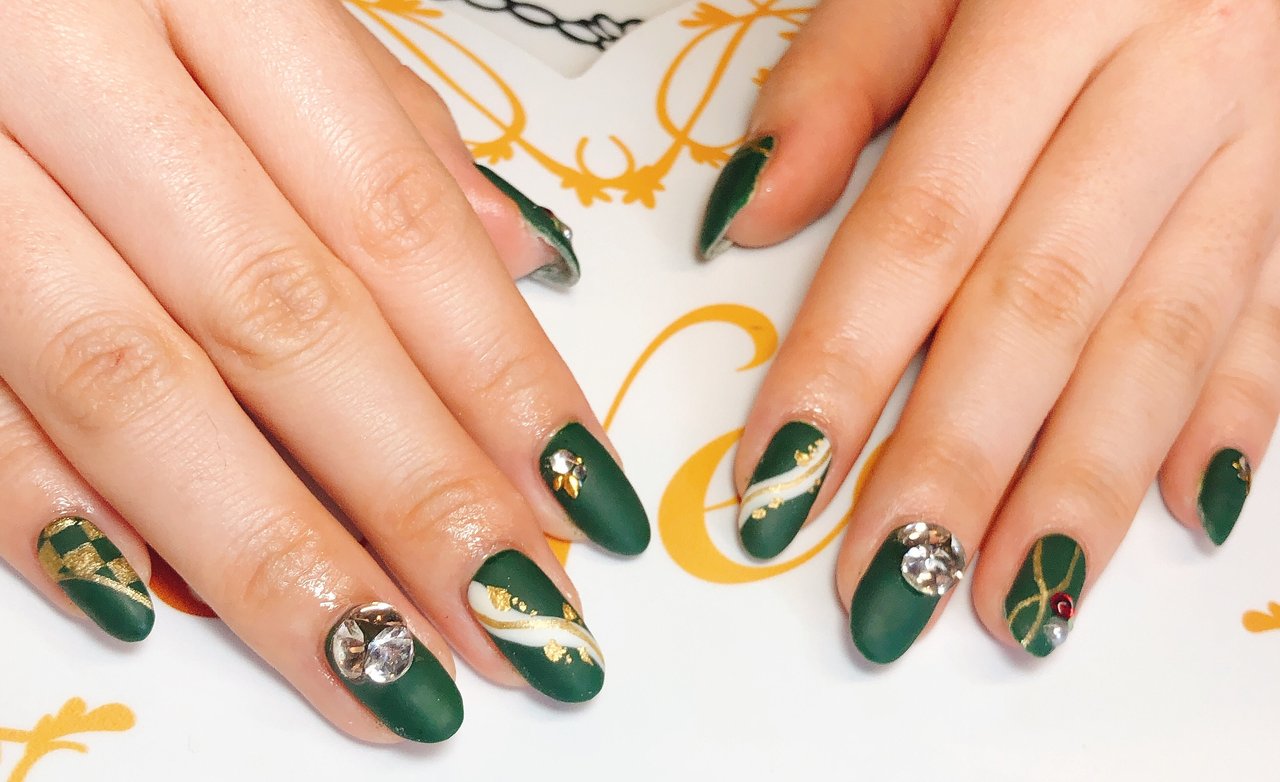 グリーン/ターコイズ/ゴールド - 佐藤 ねあのネイルデザイン[No