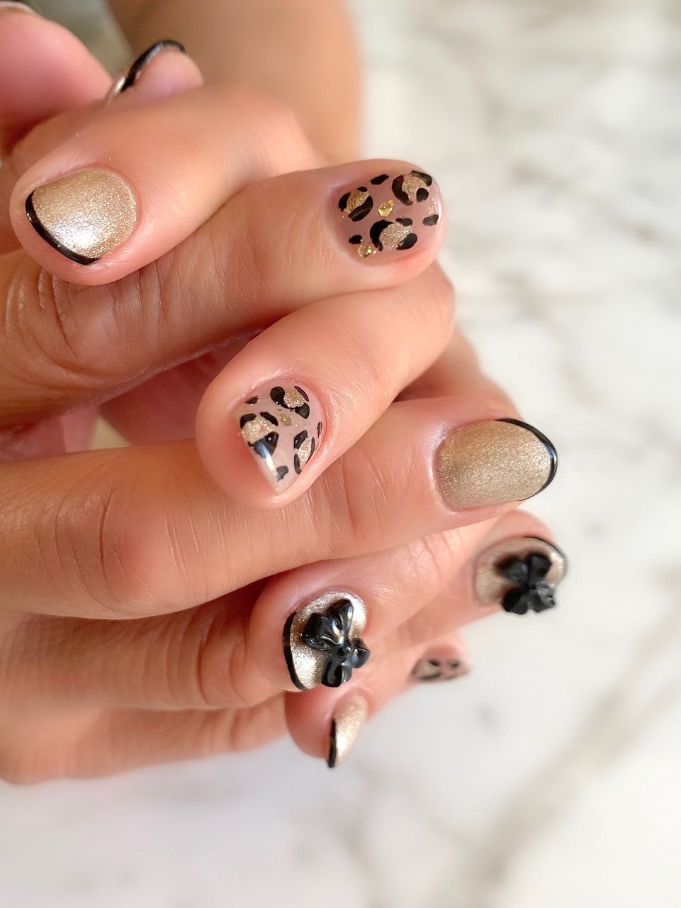 秋/冬/オールシーズン/フレンチ/ラメ - mayahのネイルデザイン[No  