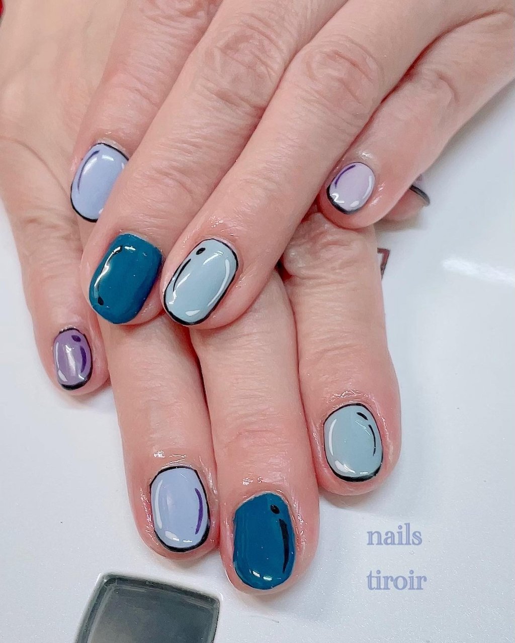 オールシーズン オフィス ワンカラー 痛ネイル ショート Nails Tiroirのネイルデザイン No ネイルブック