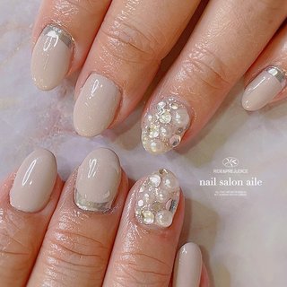 ストーン敷き詰めのネイルデザイン ネイルブック