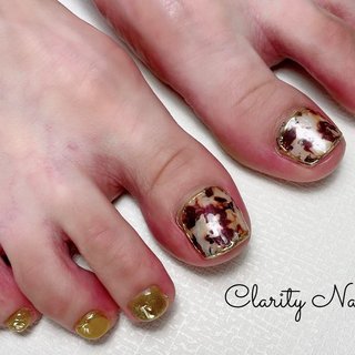 フットアートし放題おまかせ💅✨ 
#ジェルネイル#ネイル#nail#シンプル#持ち込みアート#天王寺#阿倍野#プライベートサロン#ネイルサロン#秋冬ネイル#秋ネイル#冬ネイル#水彩アート#アートし放題#定額デザイン#シンプル#ニュアンス#ニュアンスネイル#ちゅるんネイル#オフィスネイル#フィルイン一層残し#フィルイン#フットネイル#foot#hand#spring#summer#autumn#winter#privatesalon #秋 #冬 #オールシーズン #フット #マグネット #ミラー #イエロー #グリーン #ゴールド #ジェルネイル #Clarity Nail #ネイルブック