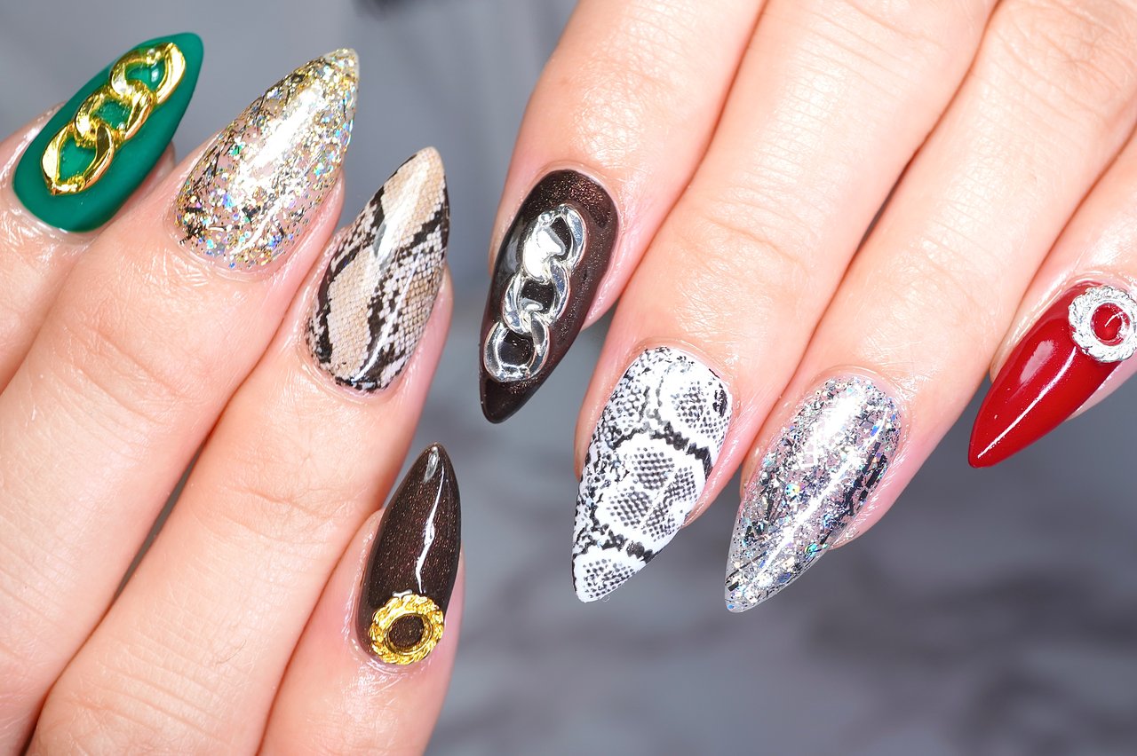 秋/冬/ハンド/ラメ/ワンカラー - kairule charienのネイルデザイン