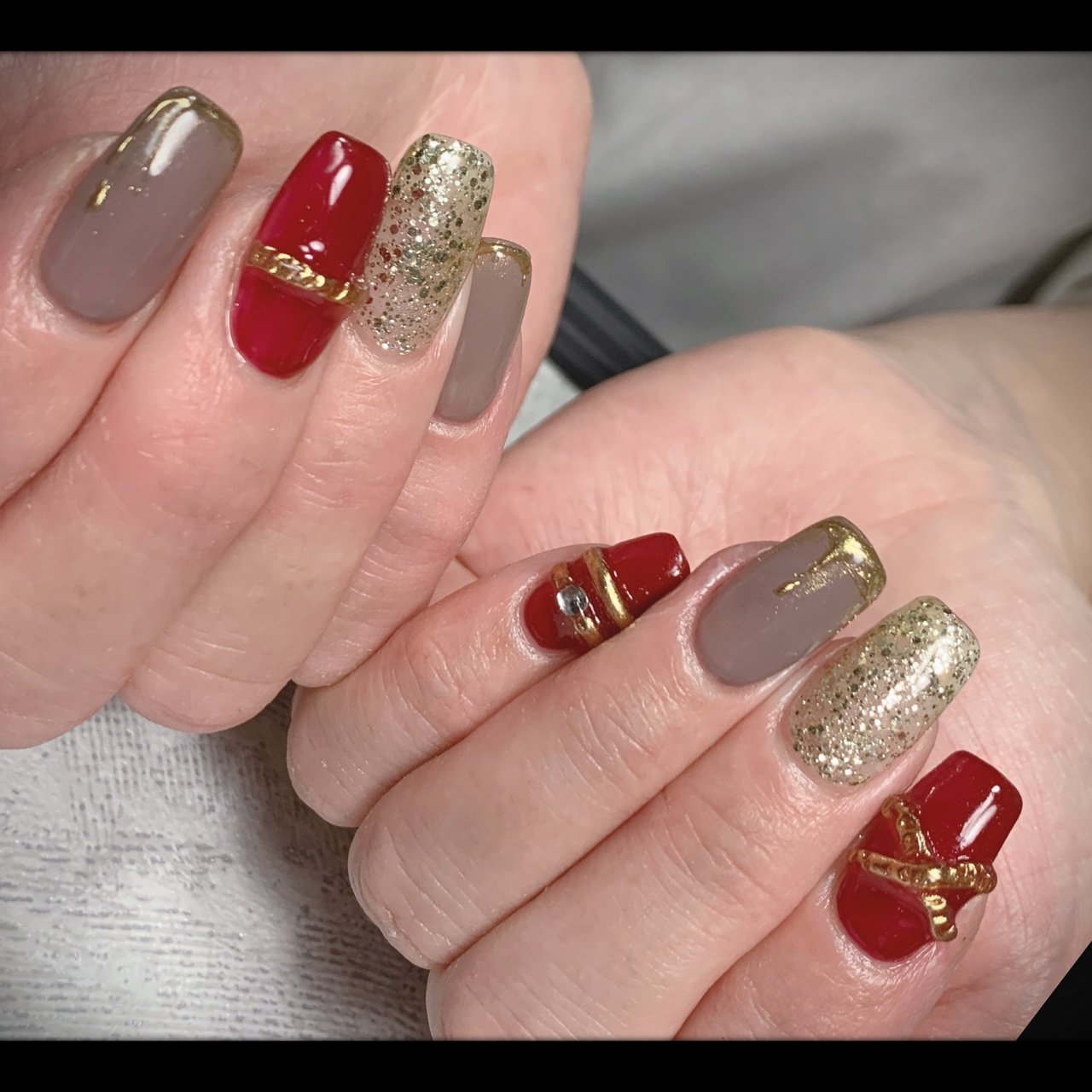秋 冬 オールシーズン ハンド ラメ Mnail Privatenailsalon のネイルデザイン No ネイルブック