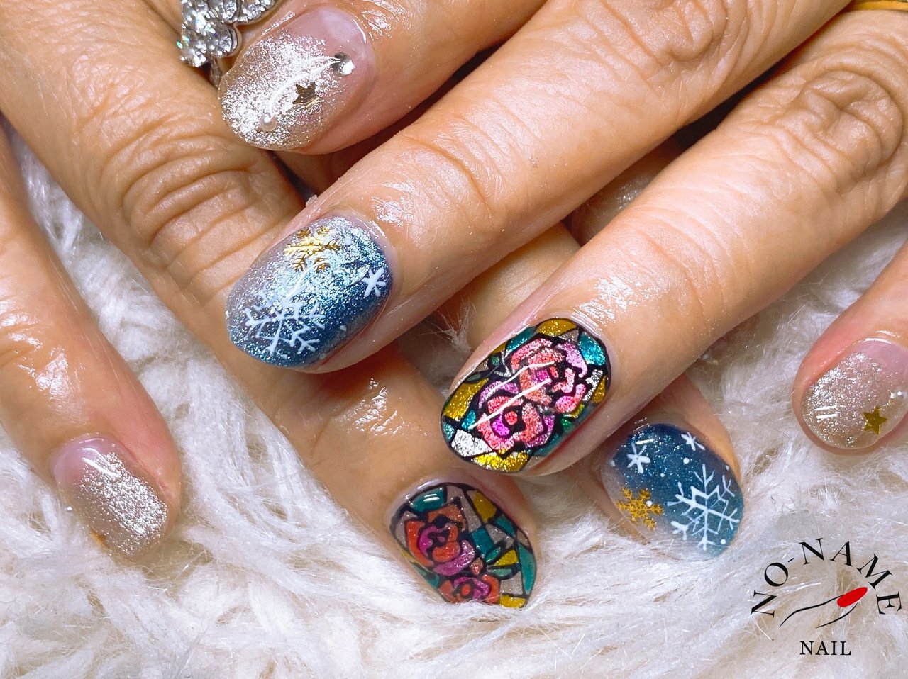 現品限り ステンドグラス うさぎと雪の結晶 モチーフのパネル