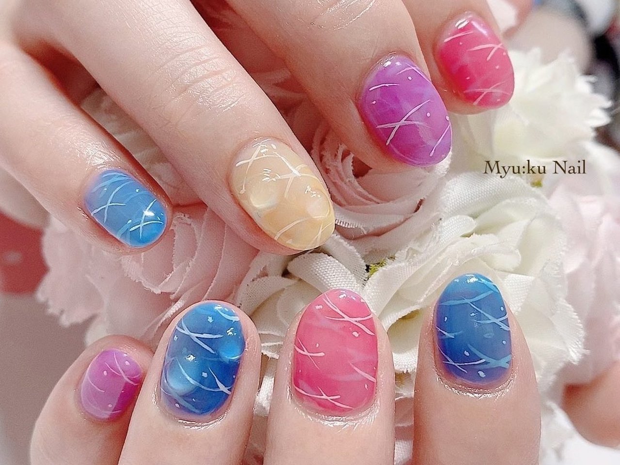 夏 ハンド 水滴 ヨーヨー カラフル Myu Ku Nailのネイルデザイン No ネイルブック