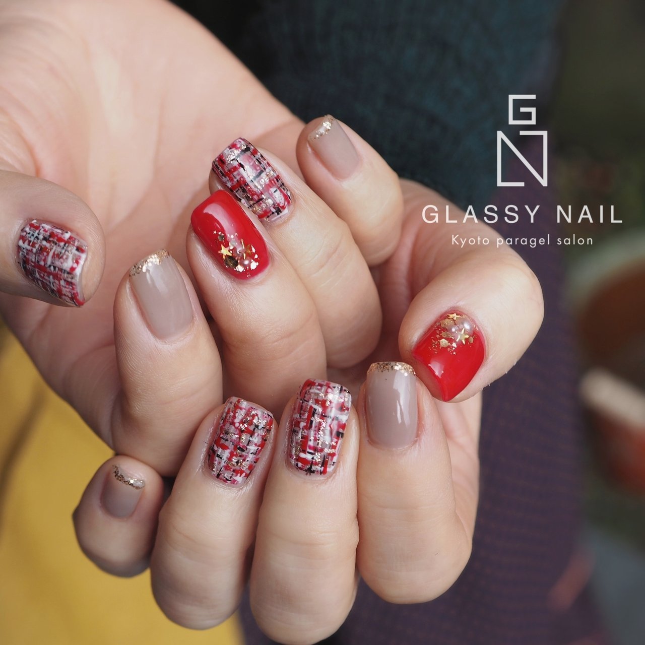 秋 冬 お正月 クリスマス ハンド Glassy Nailのネイルデザイン No ネイルブック