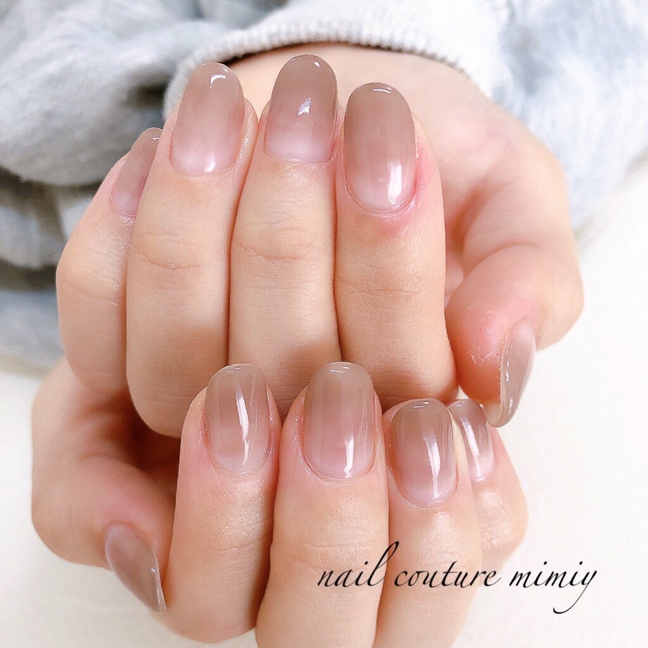 オールシーズン ハンド グラデーション グレージュ ジェルネイル Nail Couture Mimiyのネイルデザイン No ネイルブック