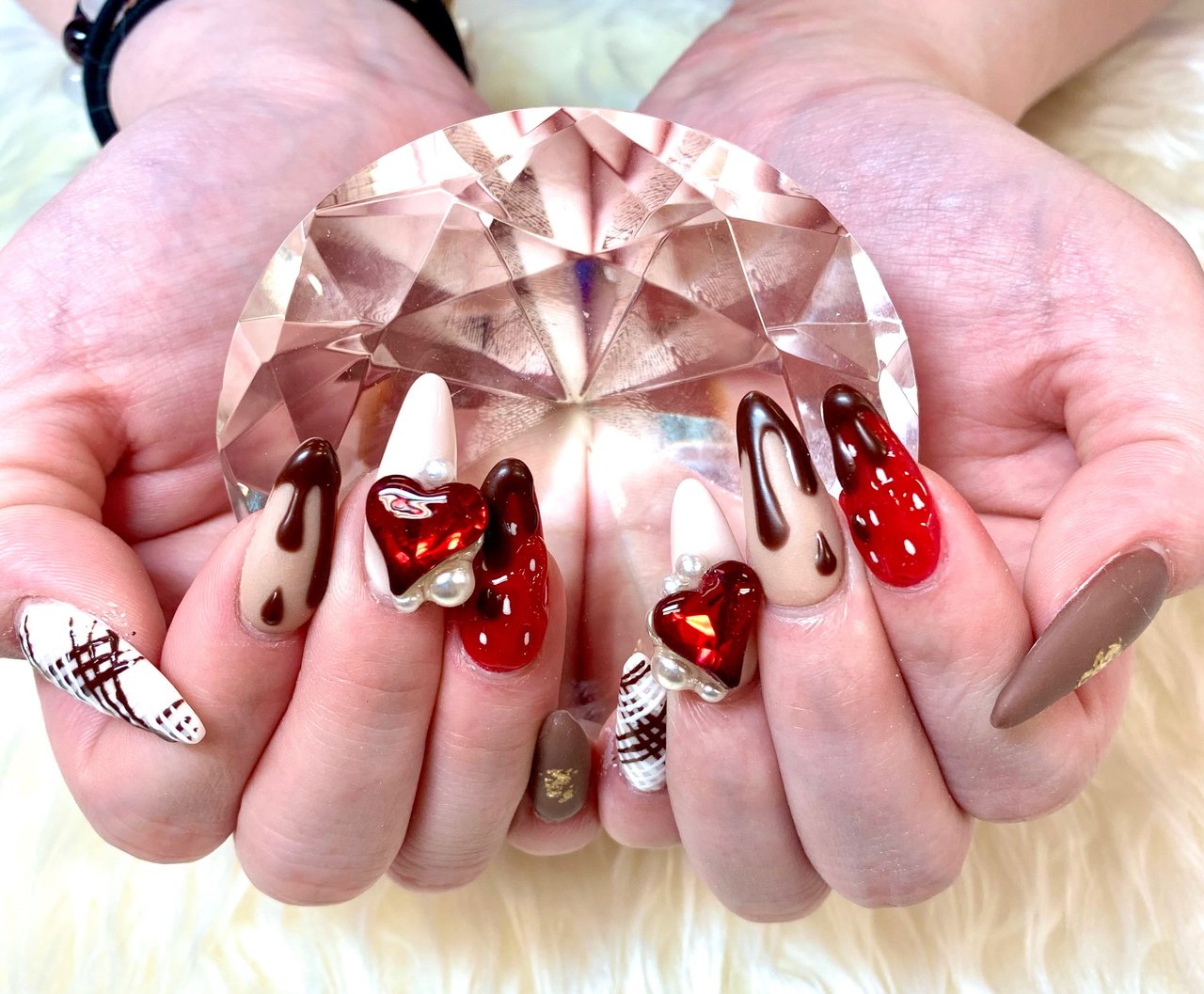 バレンタイン/ハンド/ロング/スカルプチュア - あるちゆうのネイル