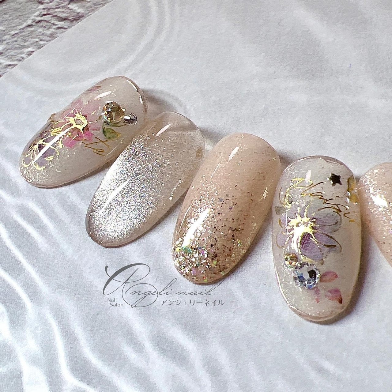 秋 冬 クリスマス オフィス ハンド 北広島市ネイルサロン Angeli Nailのネイルデザイン No ネイルブック