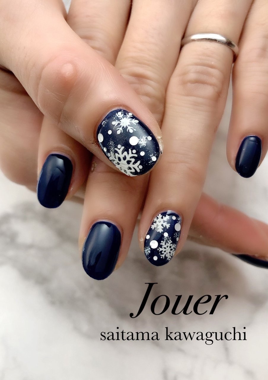 冬 お正月 クリスマス 雪の結晶 ホワイト Nail Jouer ジュエ のネイルデザイン No ネイルブック