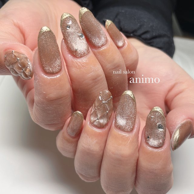 この冬一番の存在感♡お目立ちキルティングマグネットデザインネイル|2023