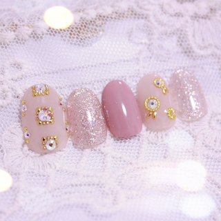 ストーン盛りのネイルデザイン ネイルブック