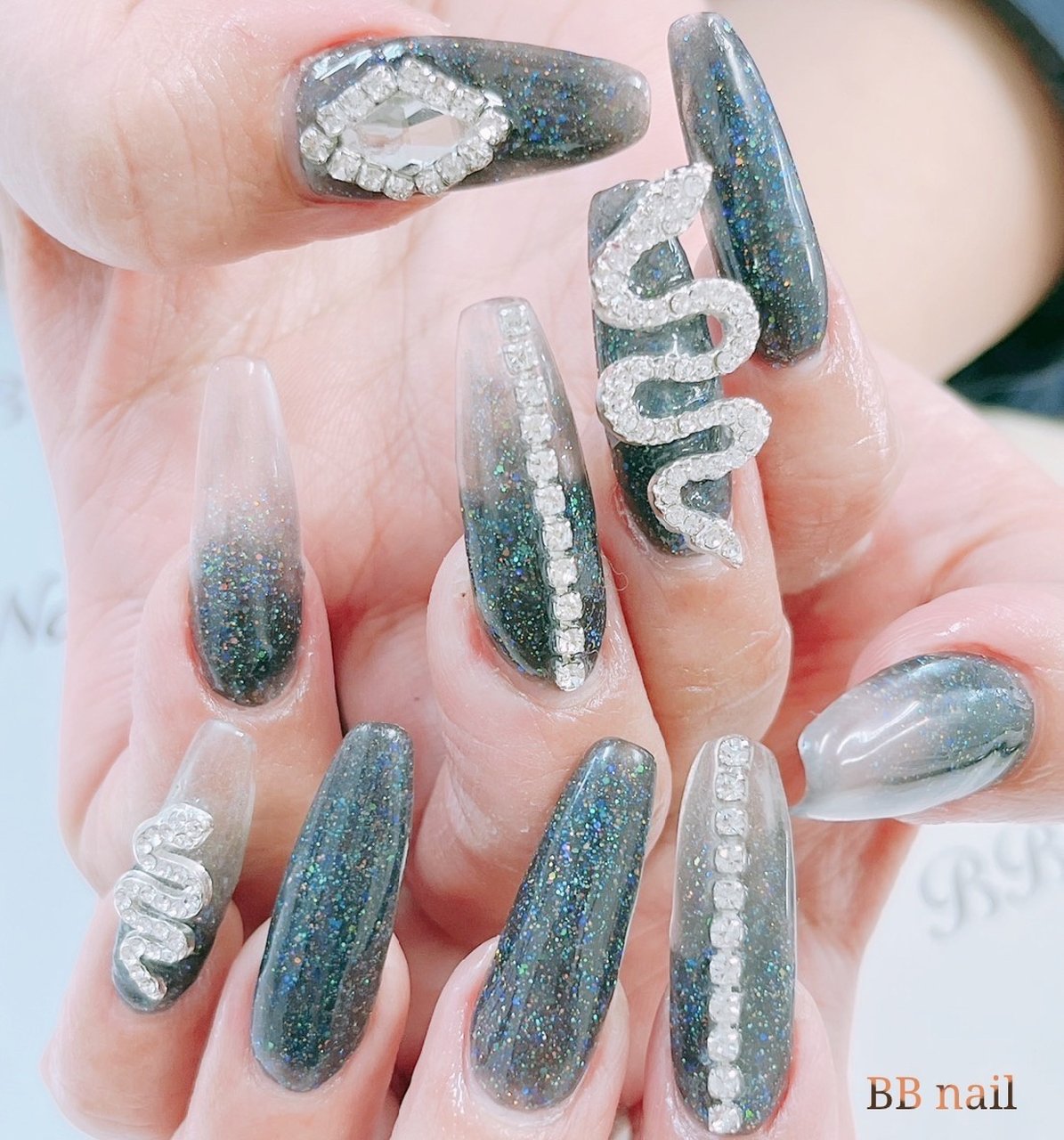 冬/お正月/旅行/ハンド/キラキラ - Nail Salon BBのネイル