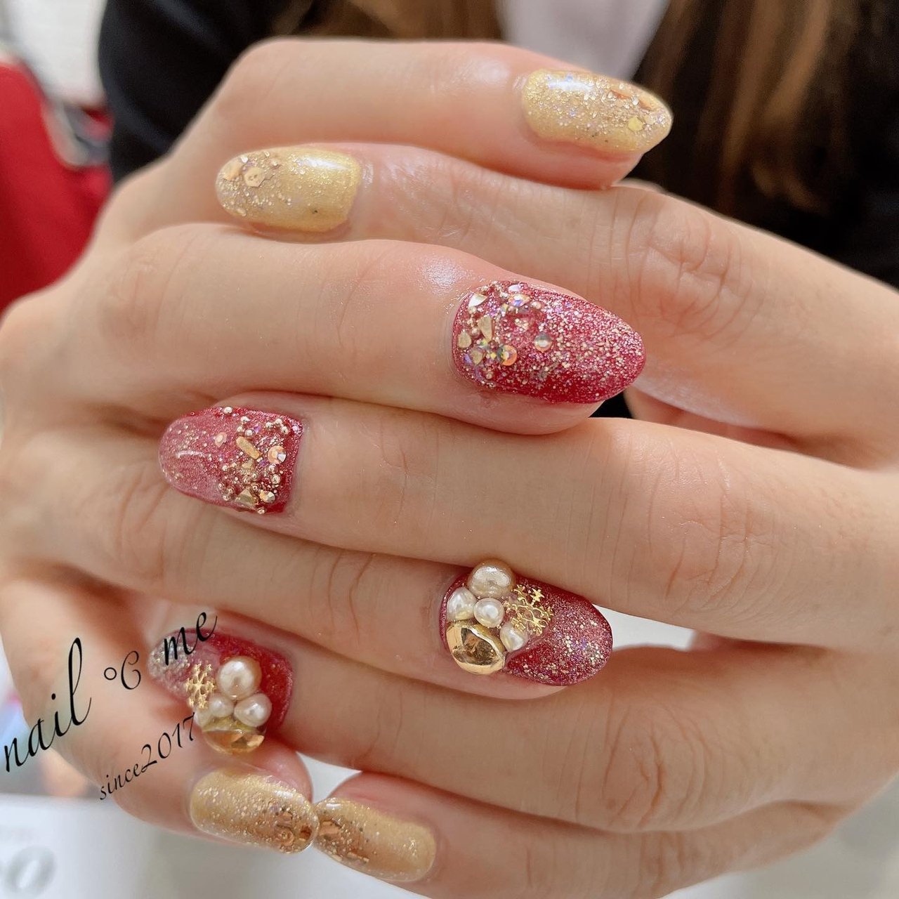 お正月 ビジュー マグネット キラキラ レッド Nail Me ネイルドミー のネイルデザイン No ネイルブック