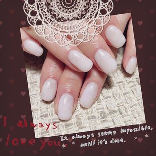 オーロラホワイトネイル☆ #ホワイトネイル #オーロラネイル #シンプルネイル #白 #お洒落ネイル #ネイル #学芸大学ネイル #学芸大学 #武蔵小山 #武蔵小山ネイル #個性派 #個性派ネイル #アートネイル #ネイルスクール #ネイル講習 #ネイルレッスン #ネイルサロン #プライベートサロン #petitnailmiu #オールシーズン #オフィス #ブライダル #デート #ハンド #シンプル #ラメ #ワンカラー #オーロラ #キラキラ #ミディアム #スクエアオフ #ホワイト #パステル #カラフル #ジェルネイル #お客様 #mioumode #ネイルブック