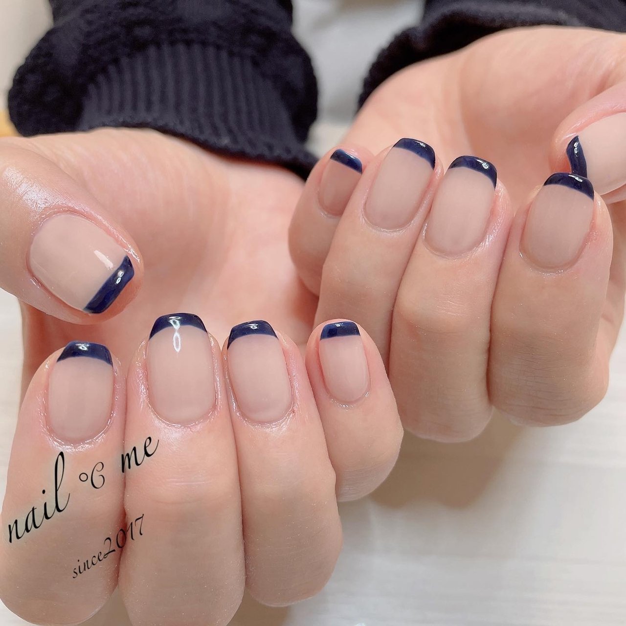 冬 オフィス シンプル フレンチ ネイビー Nail Me ネイルドミー のネイルデザイン No ネイルブック