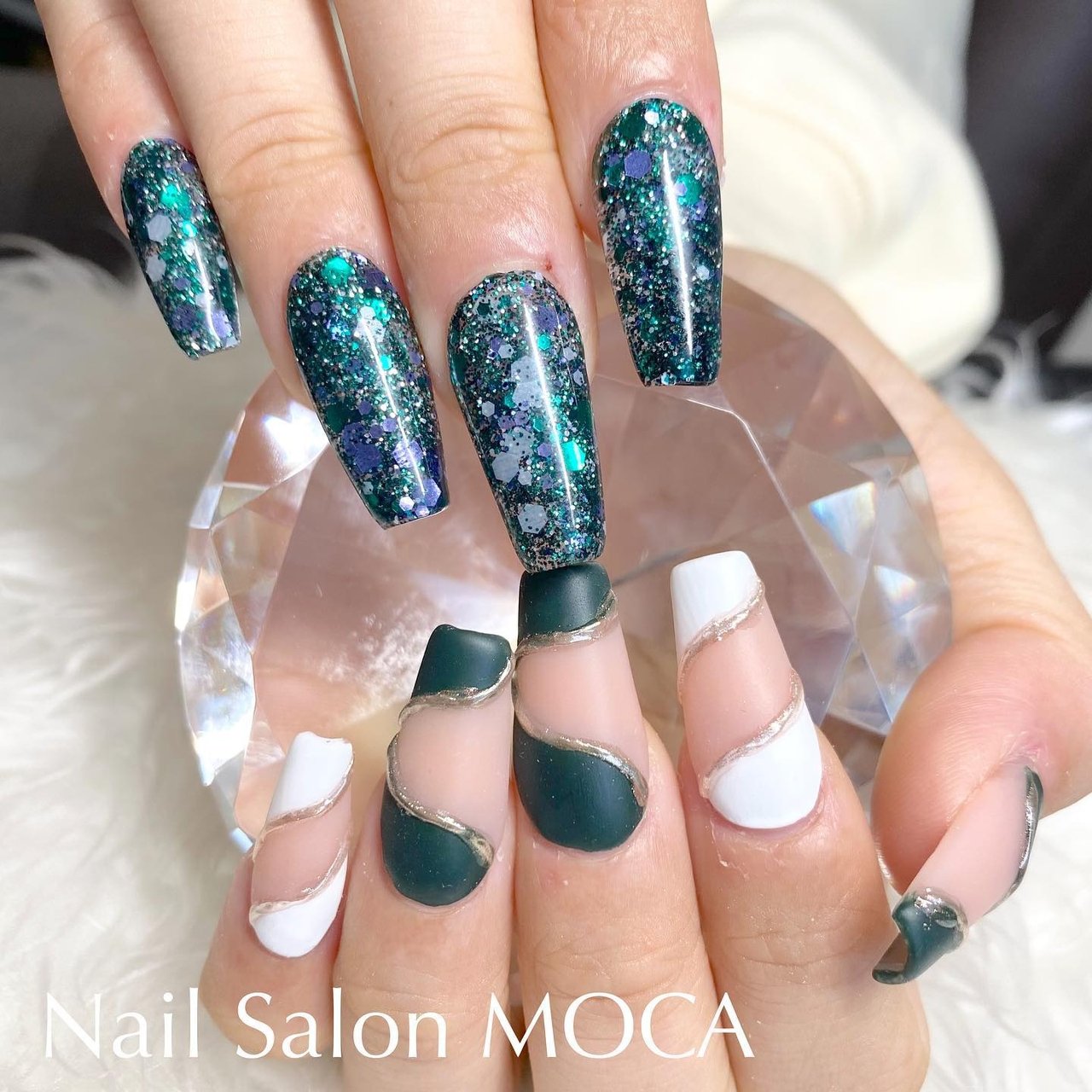 秋 冬 成人式 パーティー ハンド Nail Salon Mocaのネイルデザイン No ネイルブック