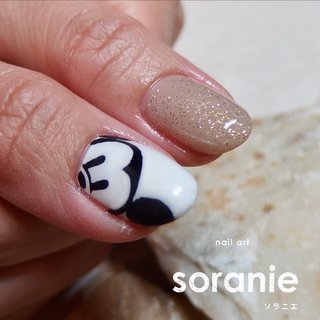 ブラック 黒 ディズニーネイルのネイルデザイン ネイルブック