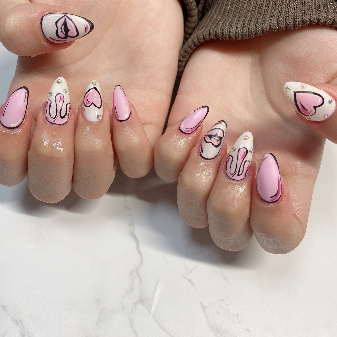 ハンド/ミディアム/ポイント/ホワイト/ピンク - sakura nailのネイル 