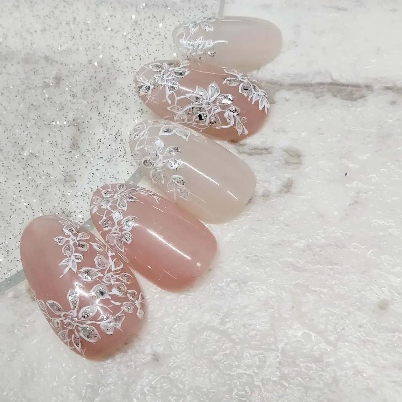 オールシーズン/バレンタイン/オフィス/ブライダル/ハンド Nail saron DANAE GINZAのネイルデザイン[No