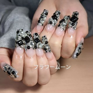 ブラックパーツのネイルデザイン｜ネイルブック