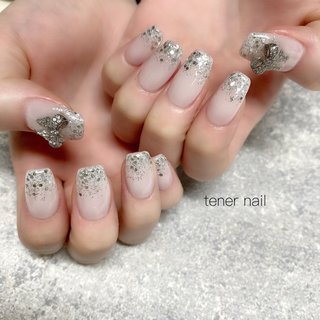 スカルプ×リボンパーツ🎀 
#スカルプネイル
#スカルプネイルデザイン
#リボンネイル
#ラメグラネイル
#グラデーションネイル
#ちゅるんネイル
#シアーネイル
#tenernail
#テネルネイル
#新宿ネイルサロン
#新宿ネイル
#大久保ネイル
#naildesign
#パラジェル #バレンタイン #ブライダル #パーティー #女子会 #ハンド #ラメ #ワンカラー #リボン #キラキラ #ロング #スクエアオフ #ホワイト #シルバー #メタリック #スカルプチュア #テネルネイル　tener nail #ネイルブック