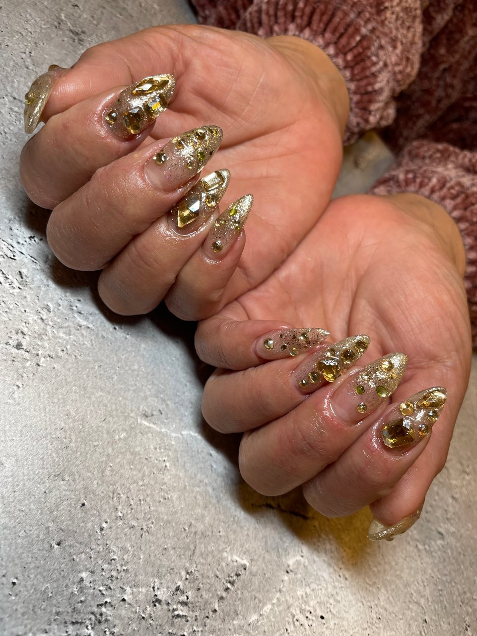 冬/ハンド/キラキラ/ロング/オーバル - miのネイルデザイン[No.7854944  