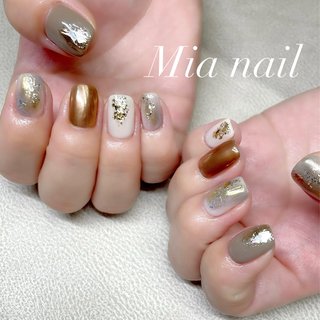  #冬 #オールシーズン #デート #女子会 #ハンド #ラメ #ニュアンス #ミラー #キラキラ #天然石 #ショート #スクエアオフ #ホワイト #ブラウン #ゴールド #ジェルネイル #お客様 #nb0028867ca3 #ネイルブック